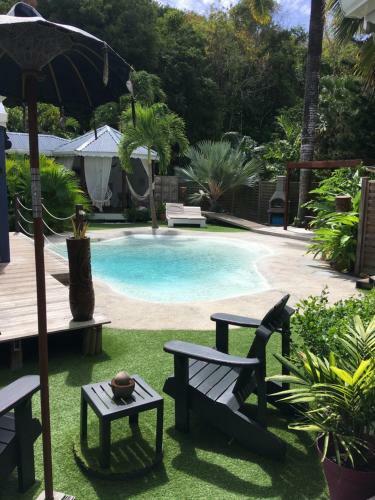 Tiki Paradise Lodge Fwi