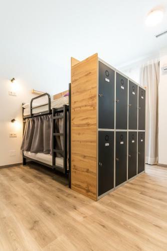 Four Rooms Hostel