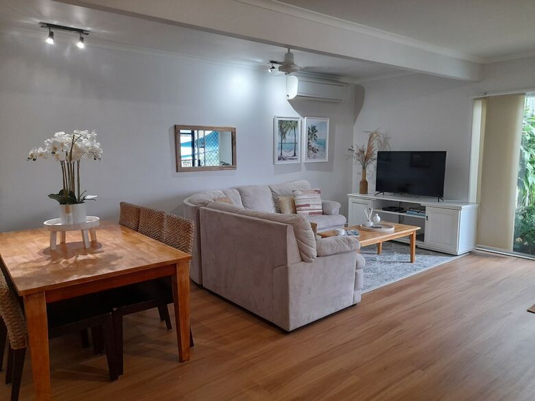 Aparthotel Airlie Apartments