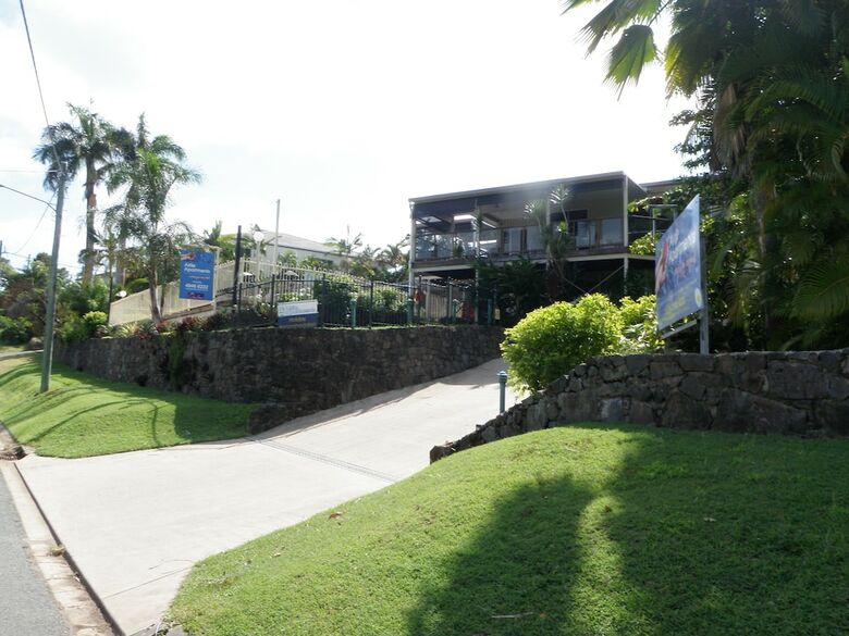 Aparthotel Airlie Apartments