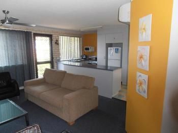 Beachside Court Holiday Apartments