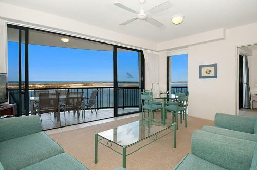 Apartamentos Windward Passage