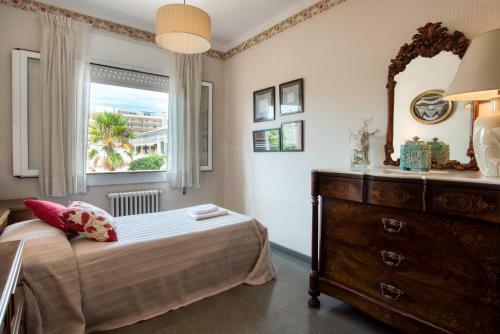 Casa Familiar Con Jard�n Privado