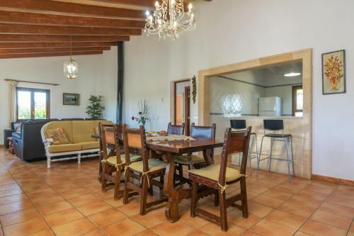Villa Sa Vinya de Montblanc -rafal Roig-