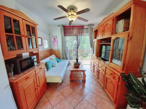 Abeleshome. Villa Con Piscina, Barbacoa Y Parque Infantil.
