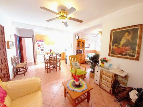 Abeleshome. Villa Con Piscina, Barbacoa Y Parque Infantil.