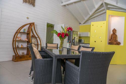 Villa "kot� Coul�e" Avec Superbe Piscine