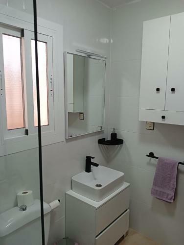 Casa El Castillo,a 5 Kil�metros de La Playa