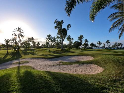 Villa Halliday Bay Resort