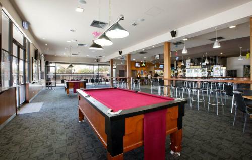 Posada Playford Tavern