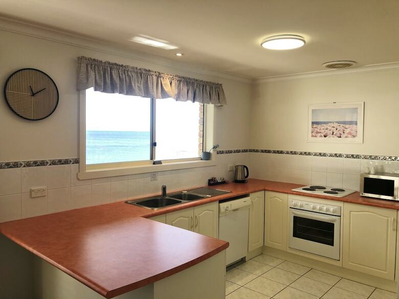 Hotel Eastcoast Central Watersedge Resort