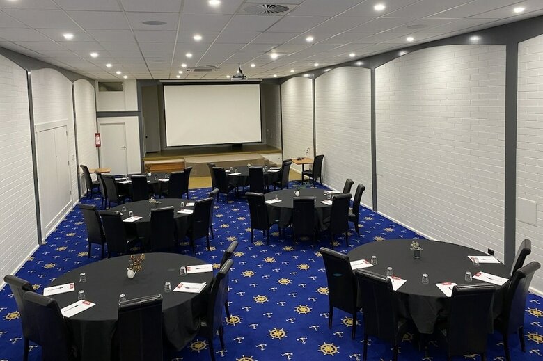 Hotel Eastcoast Central Watersedge Resort