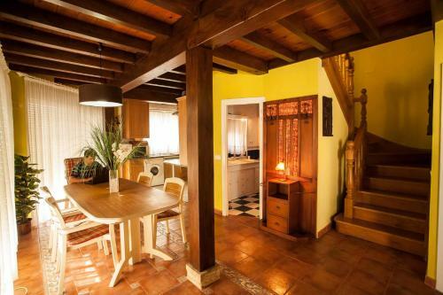 Chalet Robayera A L�nea De Playa