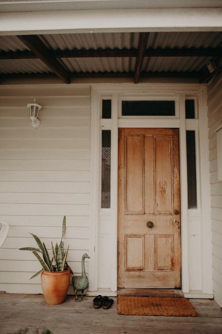 Lovingly Restored Home In Central Albany