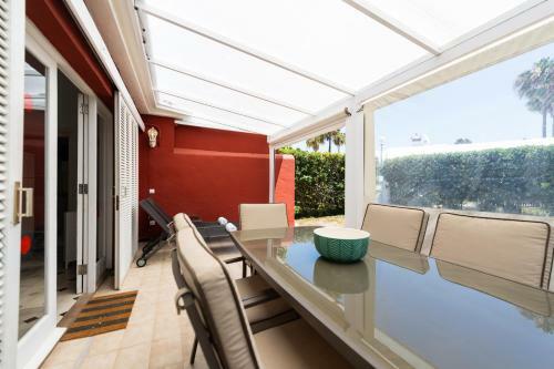 Apartamento Bungalow Con Terraza Y Jardin Privado En Maspalomas