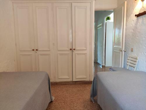 Lovely 2 Bedroom Bungalow With Parking