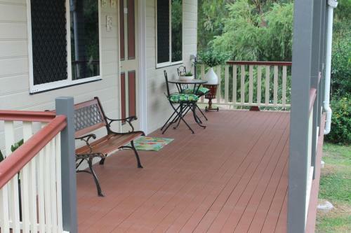 Allora Lodge Bed And Breakfast