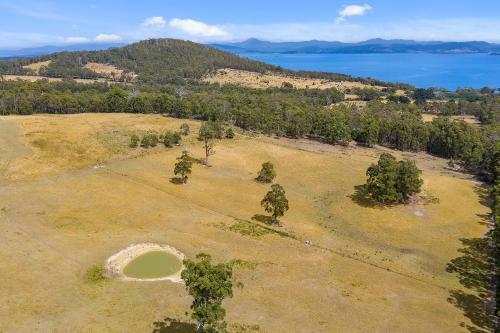 Manfield Country Bruny Island