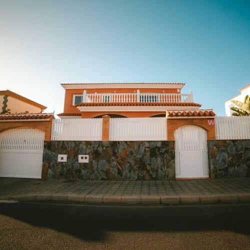 Villa Morada Sonneland Con Piscina Privada Climatizada