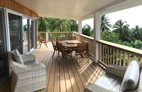 Pacific Views, Tranquil Location, Large Home, Navy House 2