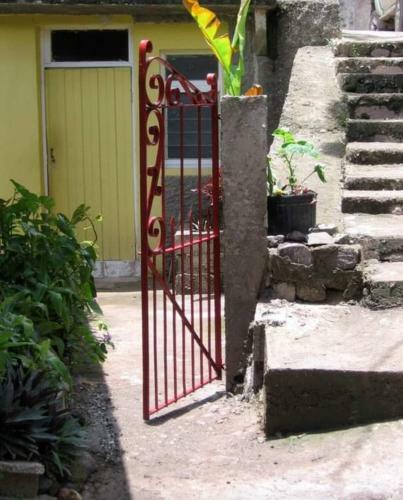 Hostal Prince Valley Guesthouse