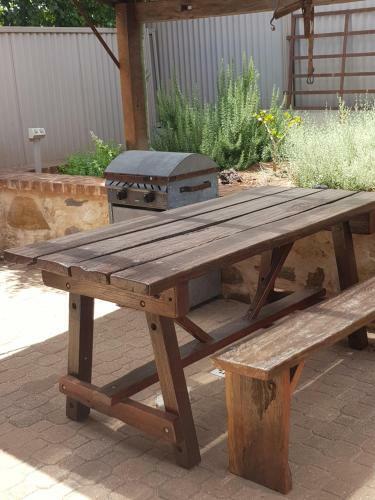 Angaston's Rusty Olive B&B