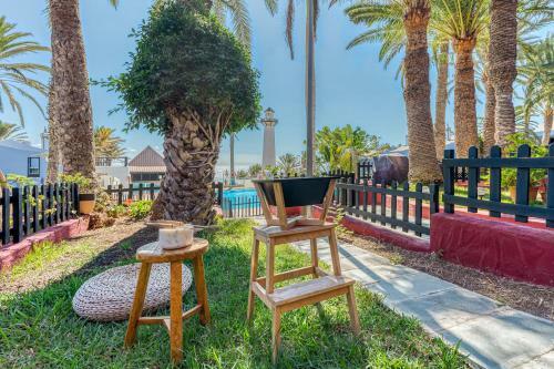 Apartamento Pharus: Retro Beach Home