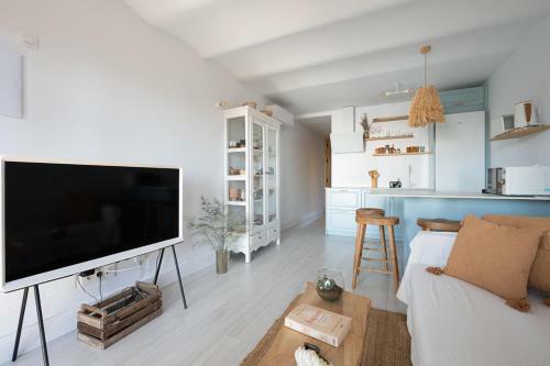 Apartamento Pharus: Retro Beach Home