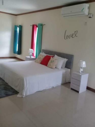 Penthouse Suite @ Malachi Apartment
