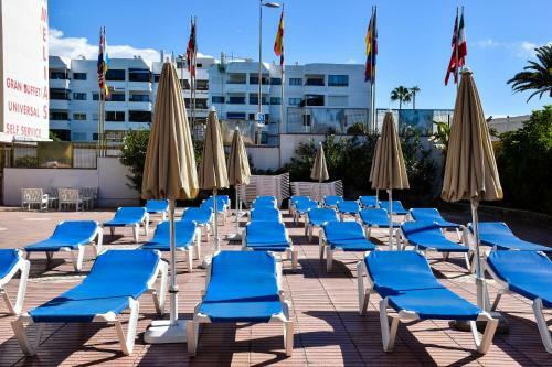 Las Camelias Apartments (E14) Pool And Solarium