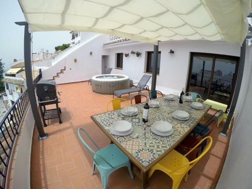 Casa Fuente Del Algarrobo
