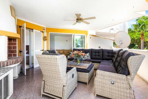 Nice 3 Bedroom Apartment In La Siesta Golf Calahonda