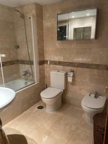 Luxury 1 Bed Apartment With Pool And Ocean Views