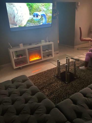 Apartamento Easi Lux Getaway - 2 Br/ba / Ac/ Free Parking