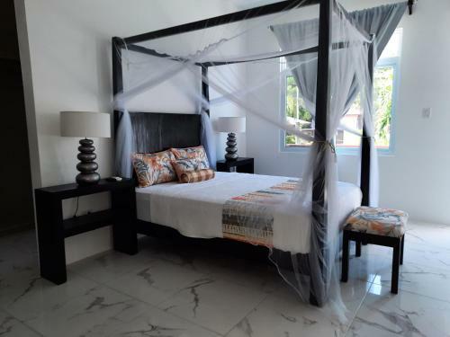Deluxe Yrie Beach Villa