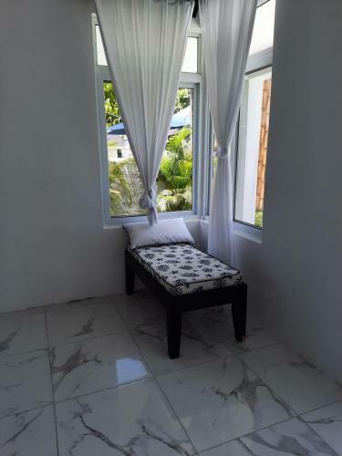Deluxe Yrie Beach Villa