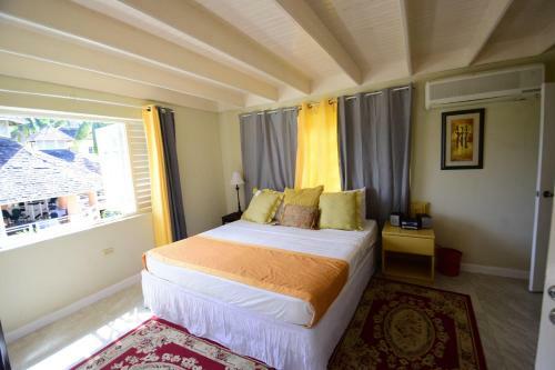 Apartamento River Side Apt 9 @ Mystic Ridge.