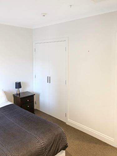 Oasis On Queen St, Quiet And Refreshing Apartment