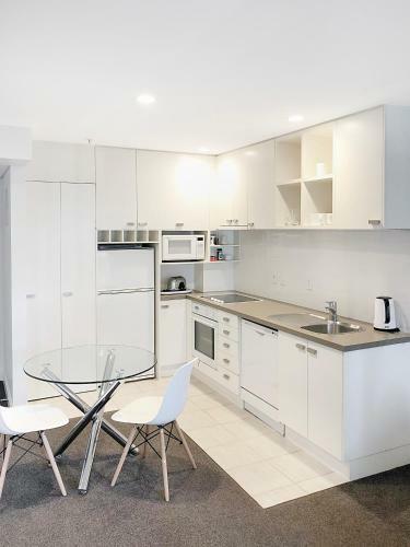 Oasis On Queen St, Quiet And Refreshing Apartment