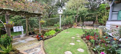 Bed & Breakfast Dovecote House