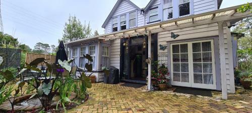 Bed & Breakfast Dovecote House