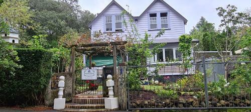 Bed & Breakfast Dovecote House