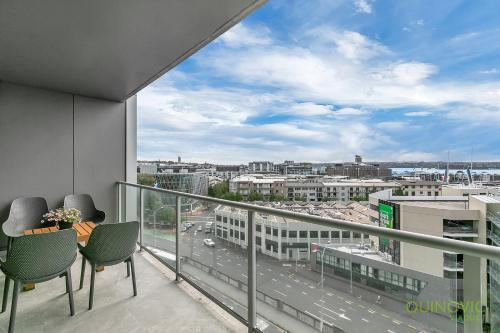 Qv Sunny Brand New Apartment With Balcony -976