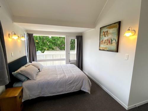 Chamberlain House - 3 Bedroom House By Manly Beach
