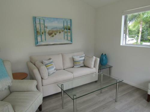 Hostal The Palms At Point Wells