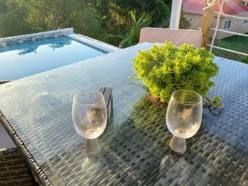Lush Coastline Serviced Villa With Pool