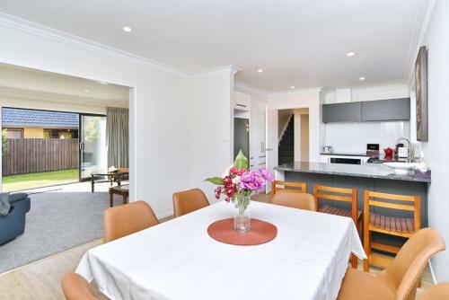Lavandula 3 - Christchurch Holiday Homes