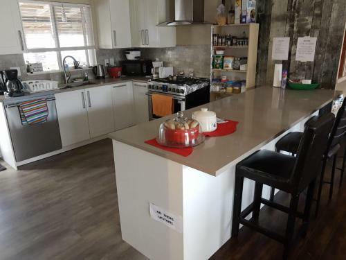 All Inclusive - Cheap Master Bedroom With Bus Route