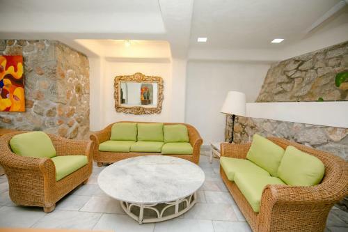 7br Exclusiva Casa En Las Brisas Con Alberca