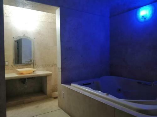 Hostal Y Suites Bah�a Acapulco